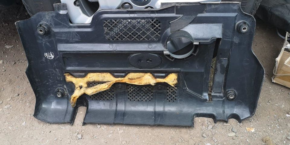 TAPA DE MOTOR HYUNDAI  TIBURON